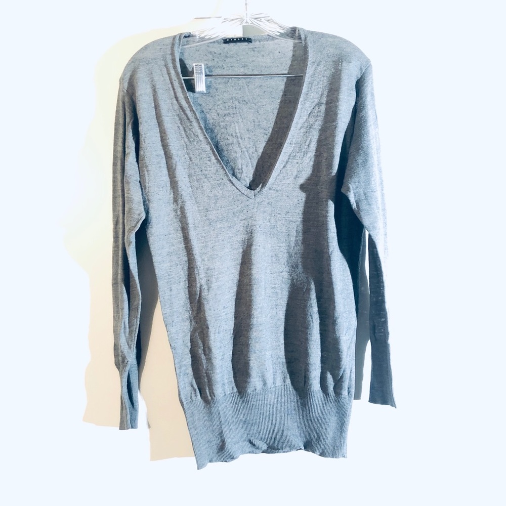 SISLEY vintage deep V-neck sweater